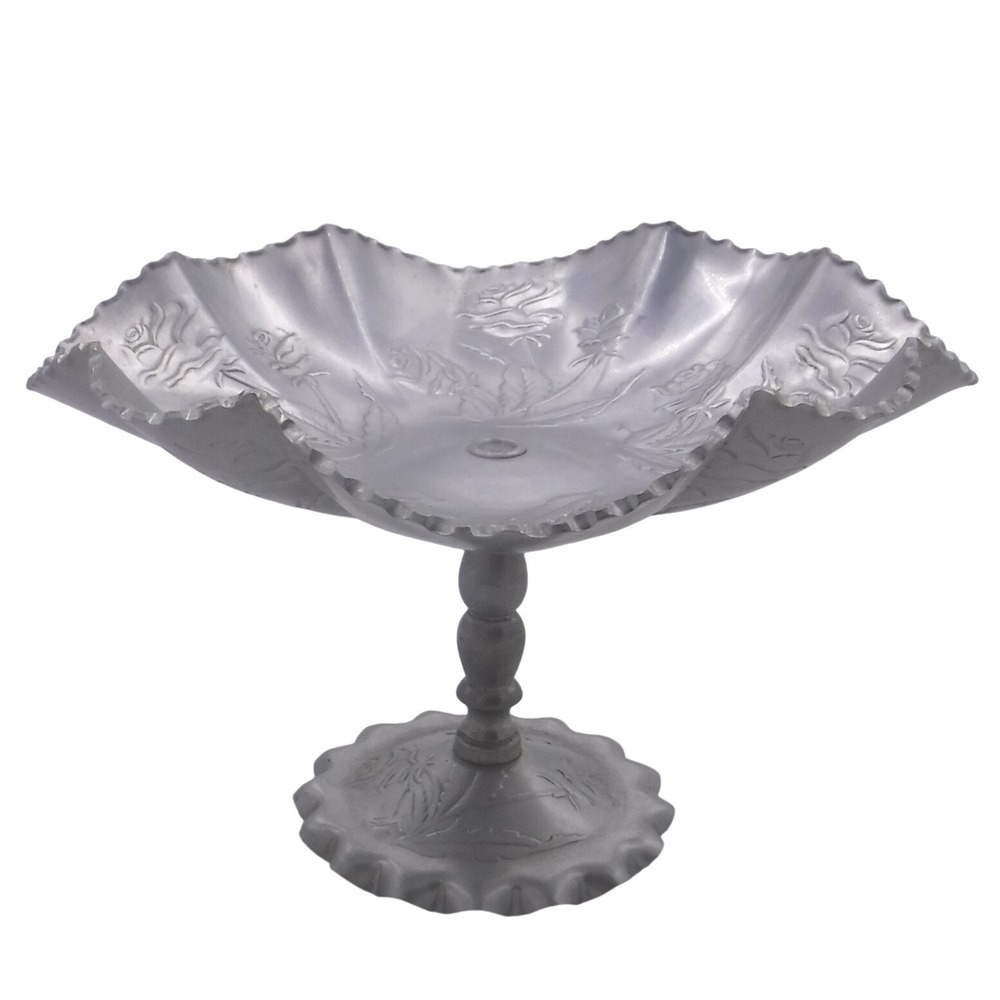 Vtg Hammered Aluminum Pedestal Candy Dish Embossed Rose‎ Floral Scalloped Bowl
